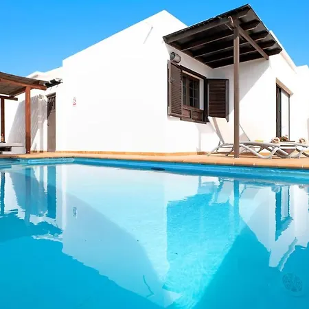 别墅 6 - Vipvipvillas 蒂亚斯